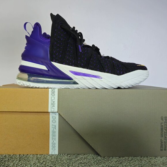 Lebron 18 Lakers colorway Basketball shoes mens size 9.5 LIKE NEW CONDITION - Picture 1 of 13